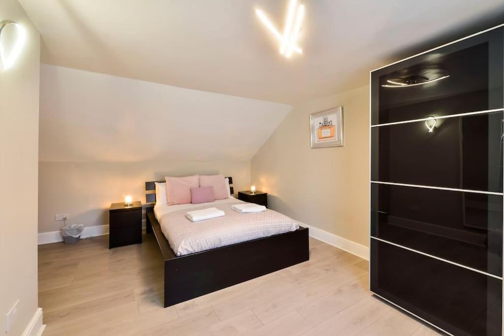 אדינבורו George IV Bridge - Superbly Located 3 Bedroom! מראה חיצוני תמונה