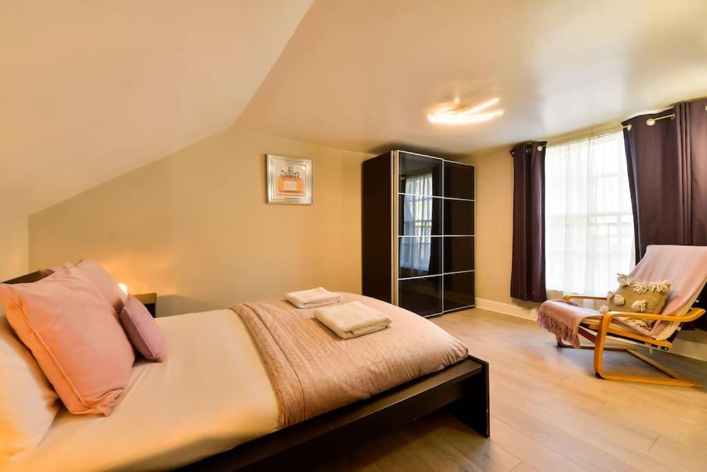 אדינבורו George IV Bridge - Superbly Located 3 Bedroom! מראה חיצוני תמונה
