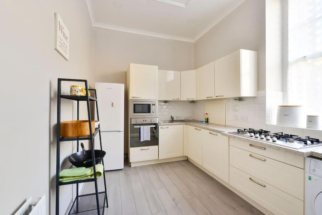 אדינבורו George IV Bridge - Superbly Located 3 Bedroom! מראה חיצוני תמונה