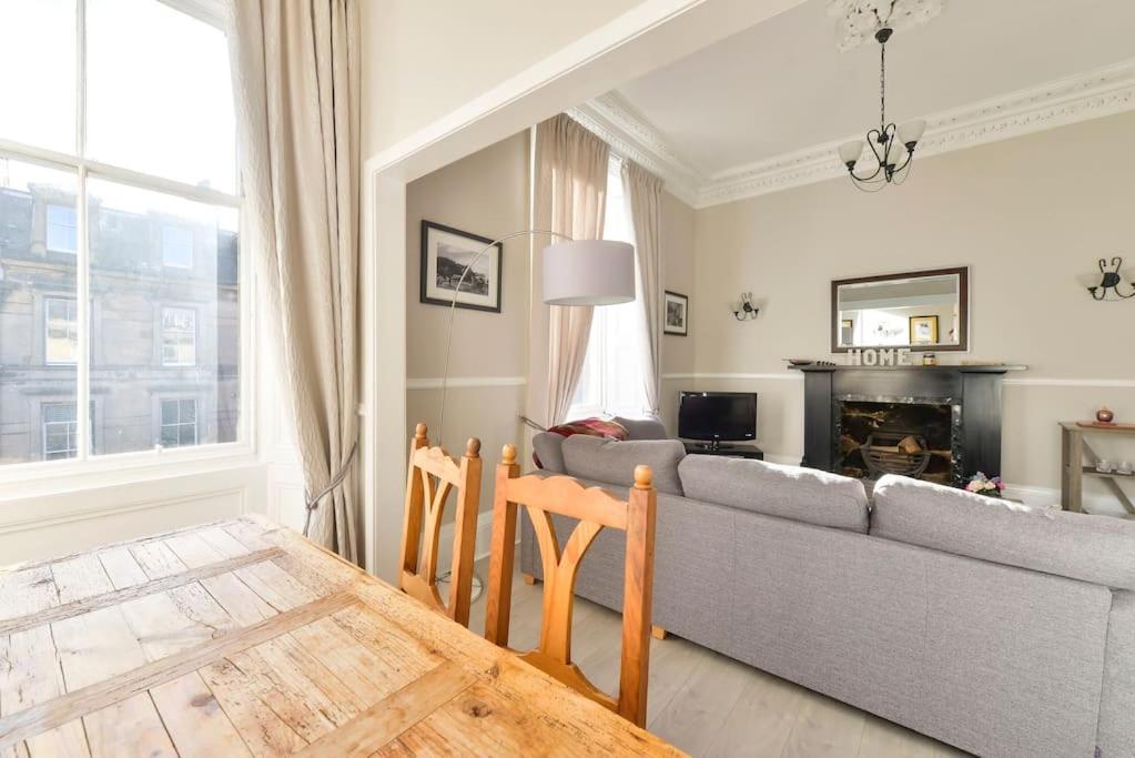 אדינבורו George IV Bridge - Superbly Located 3 Bedroom! מראה חיצוני תמונה